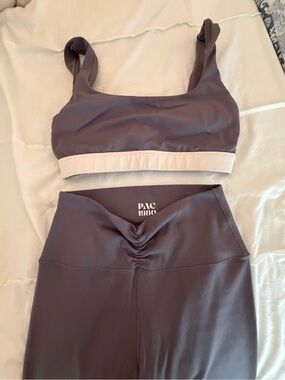 PACSUN 1980 Grey/Mauve Sports Bra & High-Waist Ruched Leggings Set